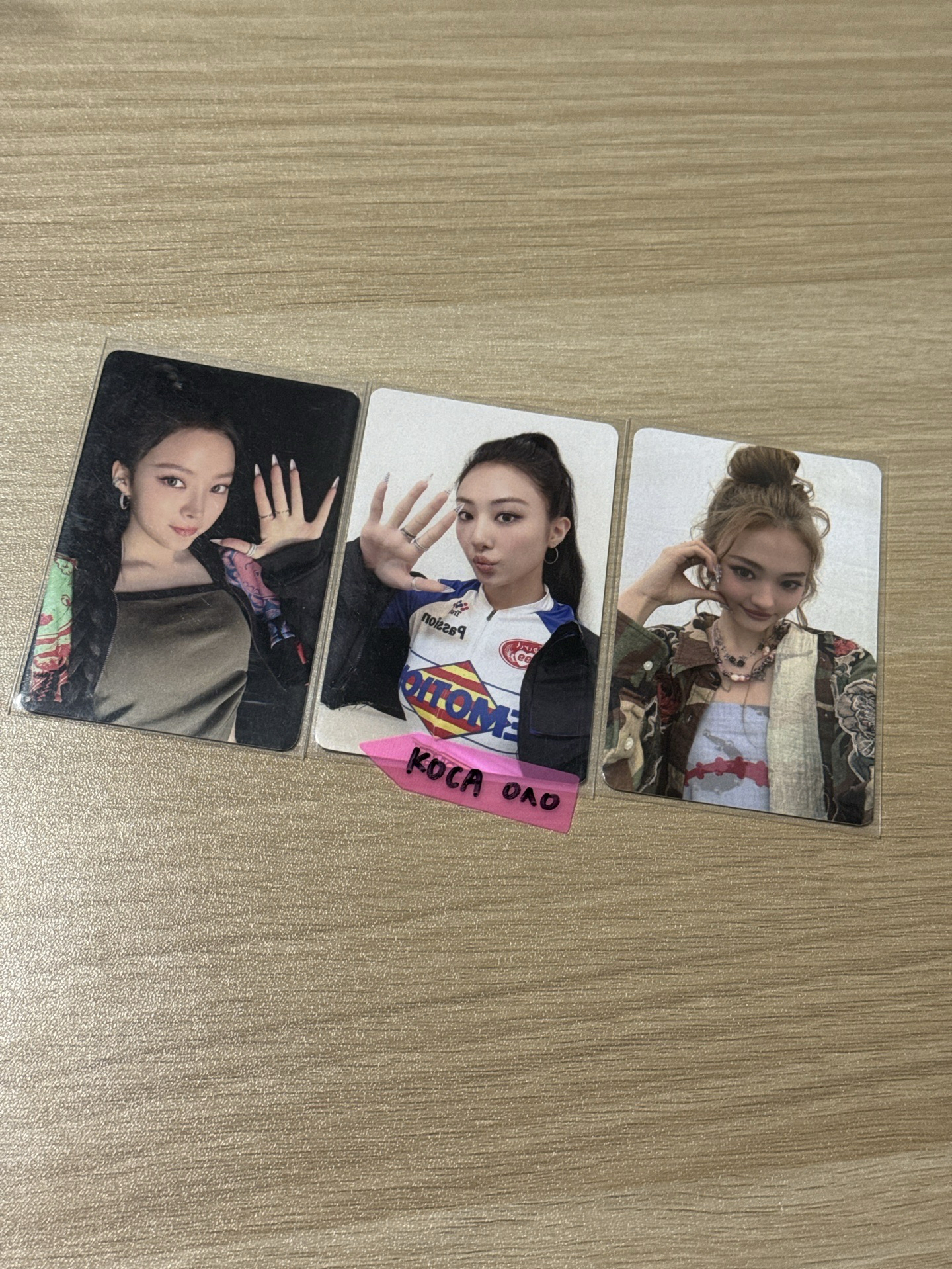 MEOVV-迷一 Hands Up/Drop Top 打歌卡 