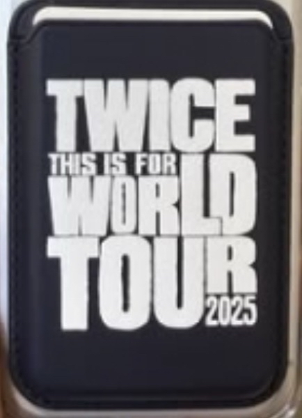 六巡 手機磁吸卡套