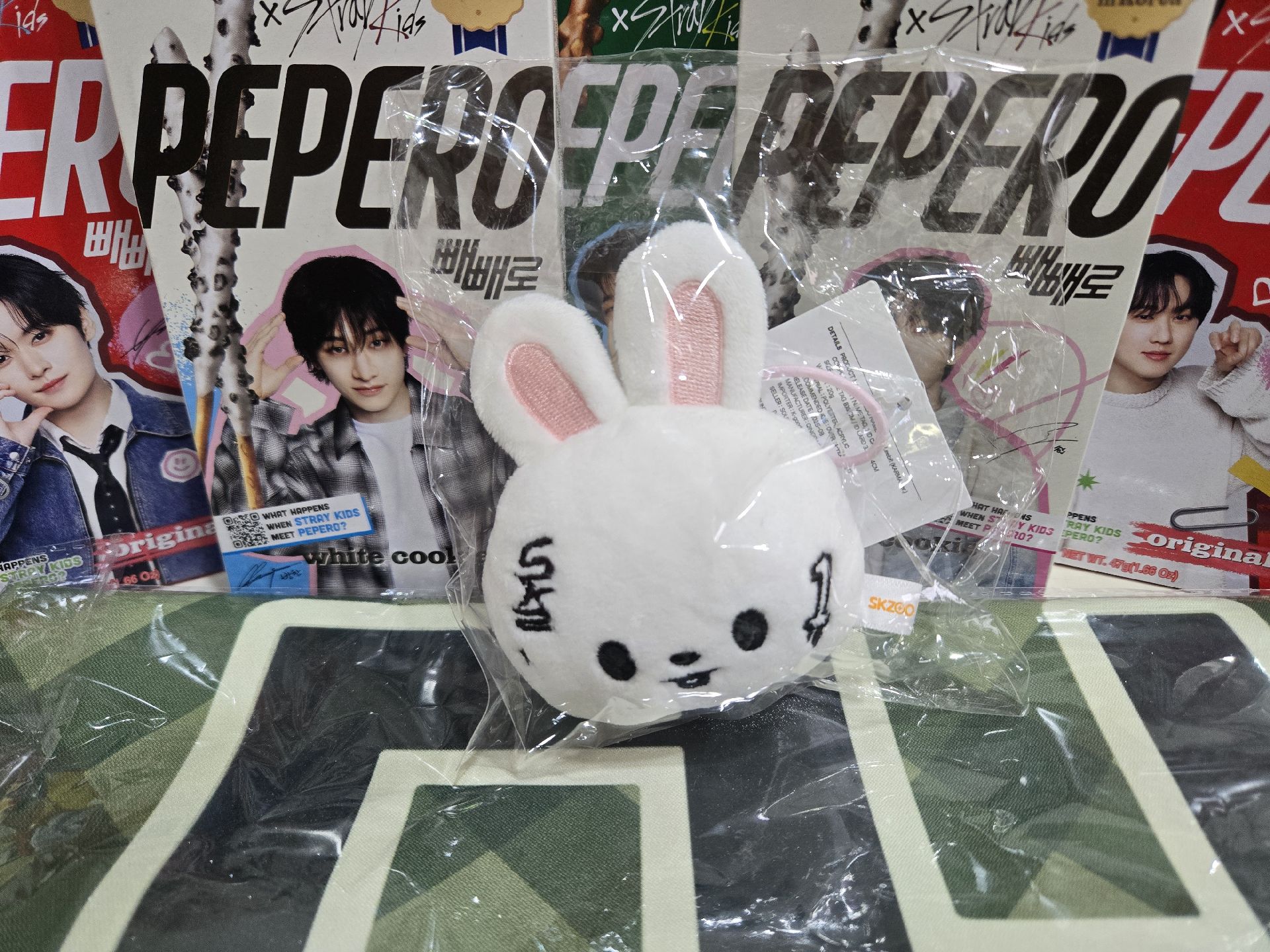 Leebit名牌吊飾娃