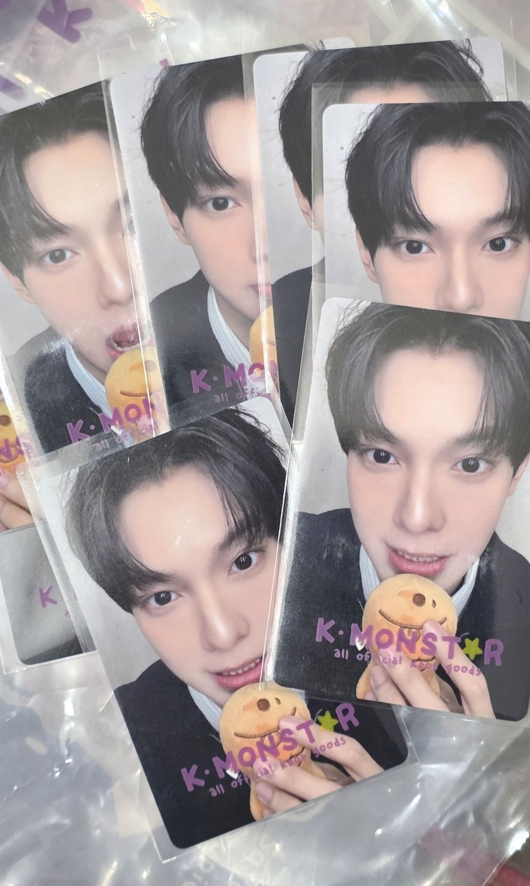 崔立于吃鯛魚燒 km一日店長