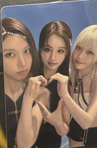 世巡快閃隨機卡 團卡