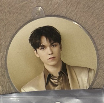 seventeen Vernon right here 高陽小扇吊飾