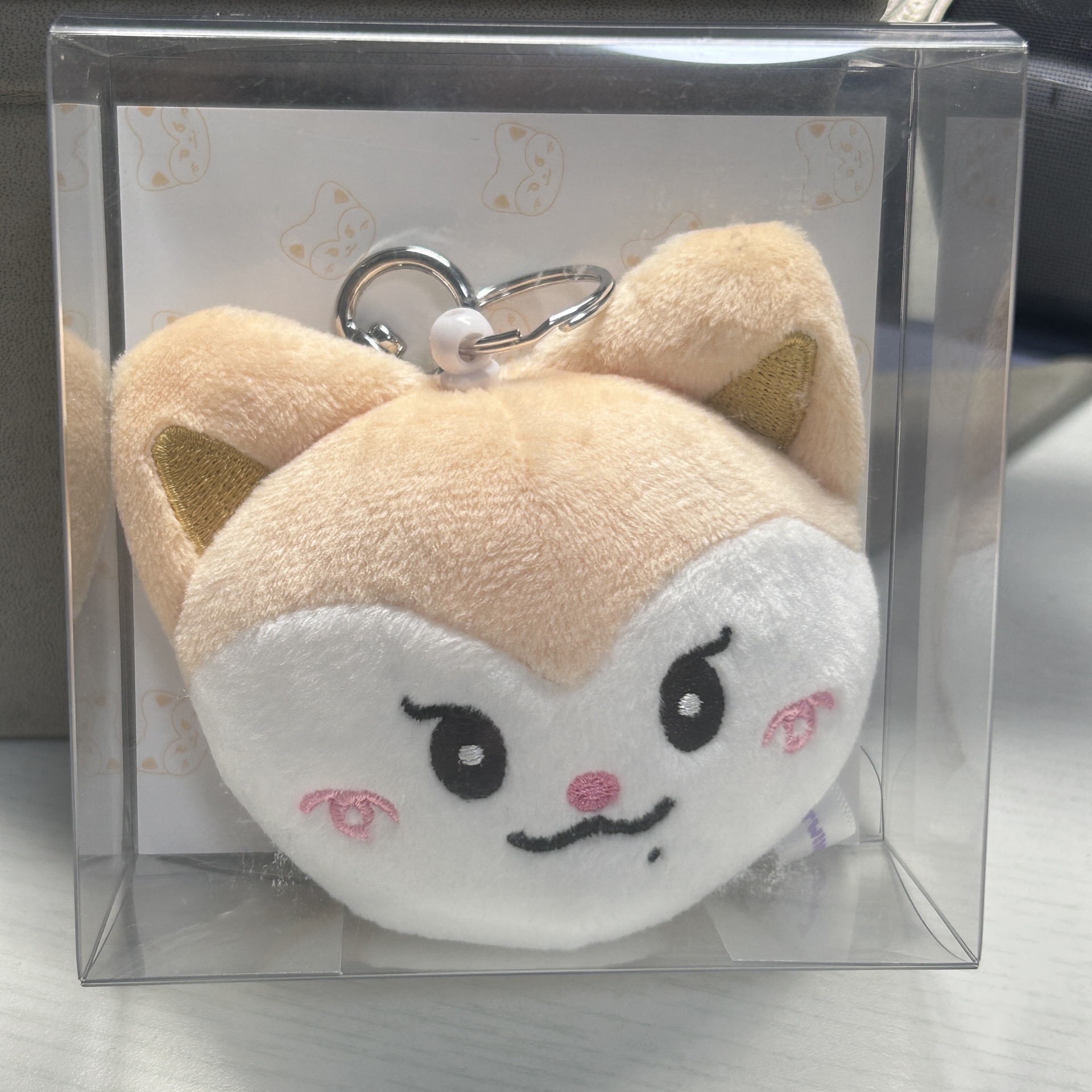 彩領Ryeowoo 絨毛隨身鏡