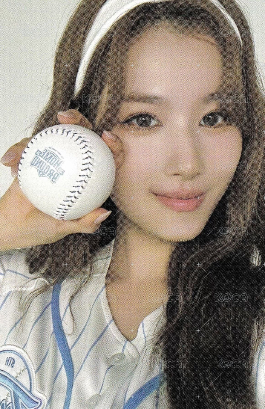 TWICE 九週年 棒球卡 線上滿額卡