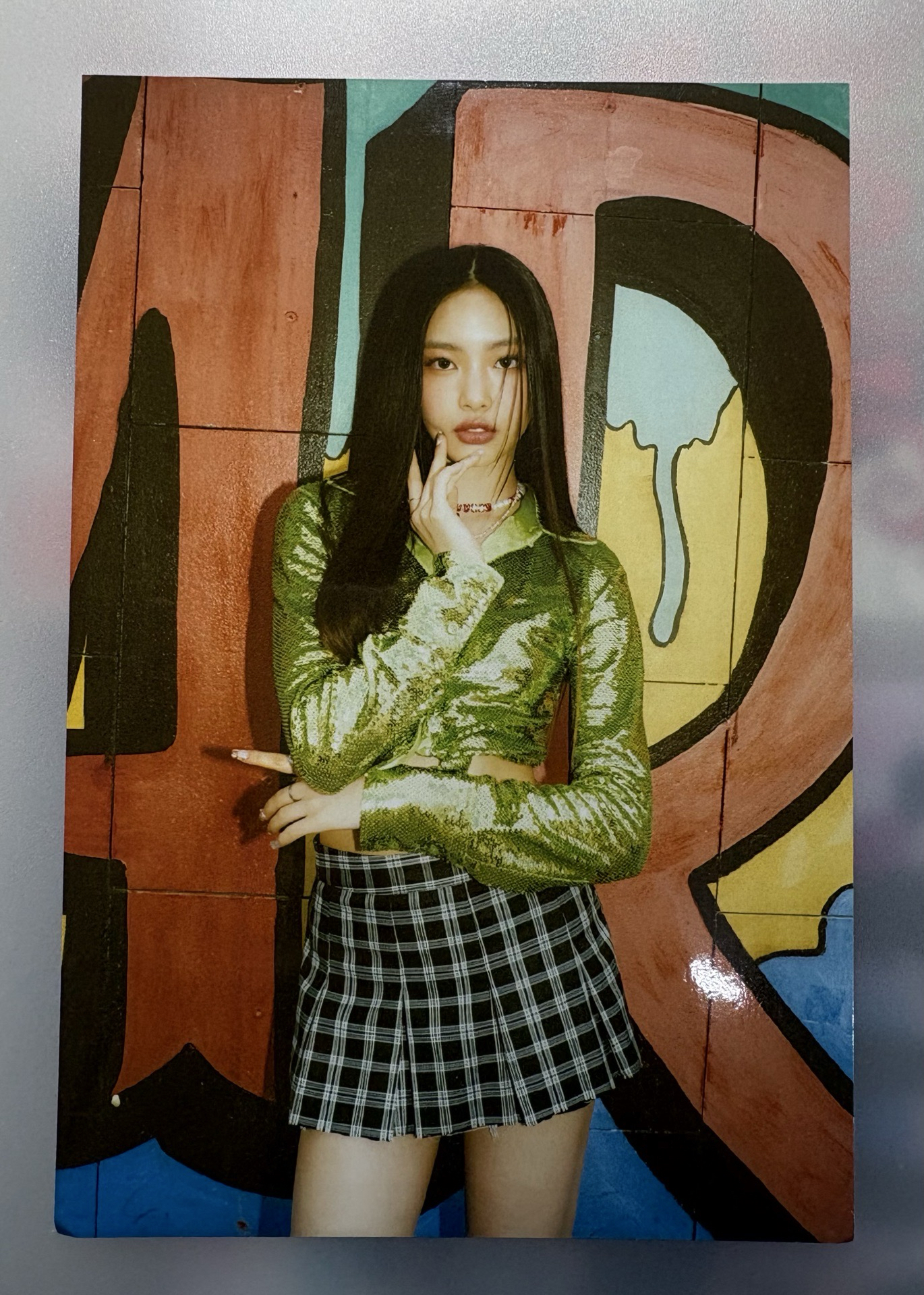 Hyein出道明信片