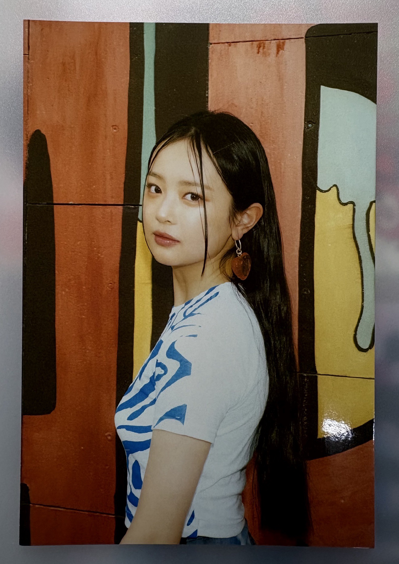 Hanni出道明信片