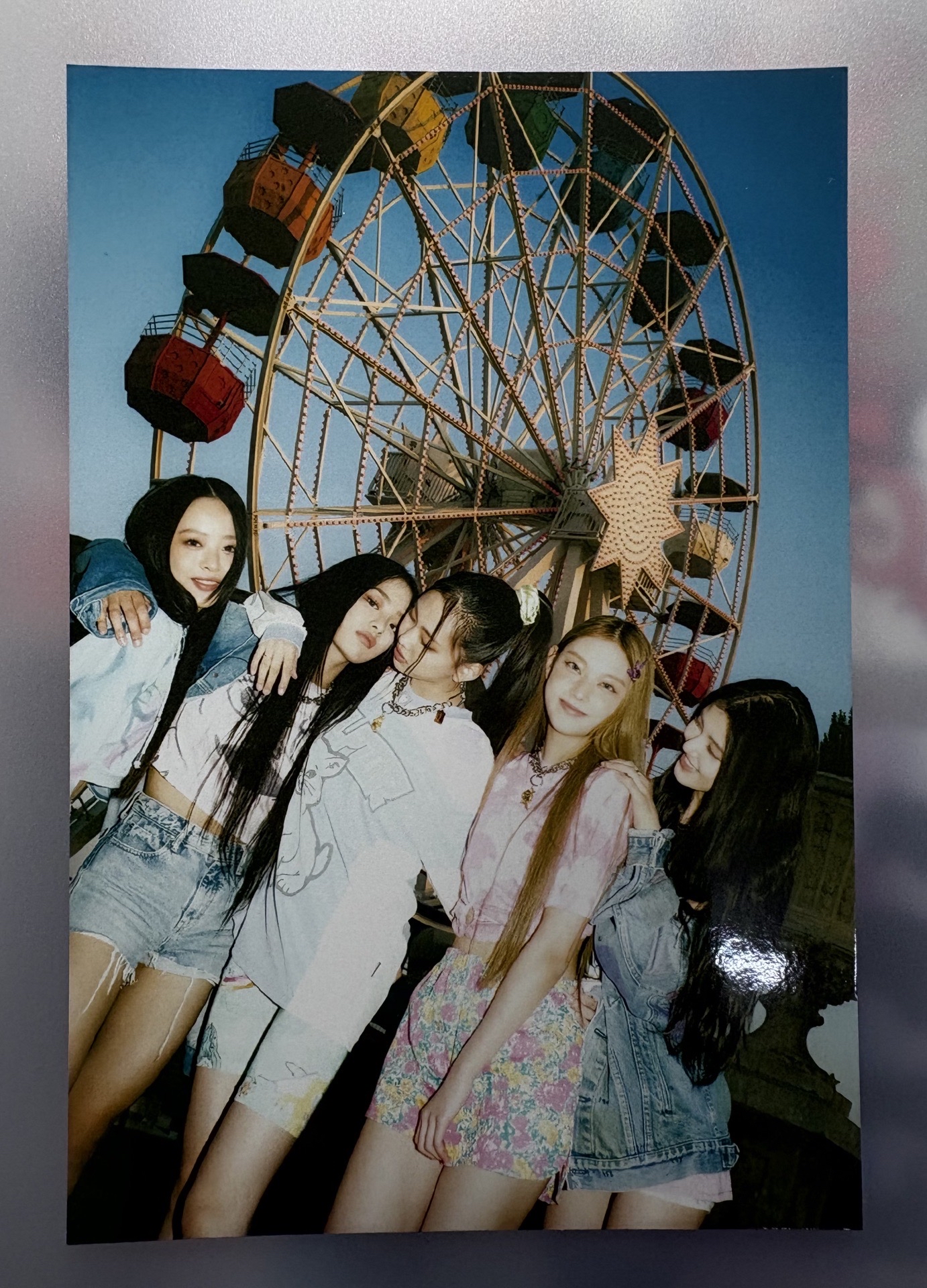 團體出道明信片