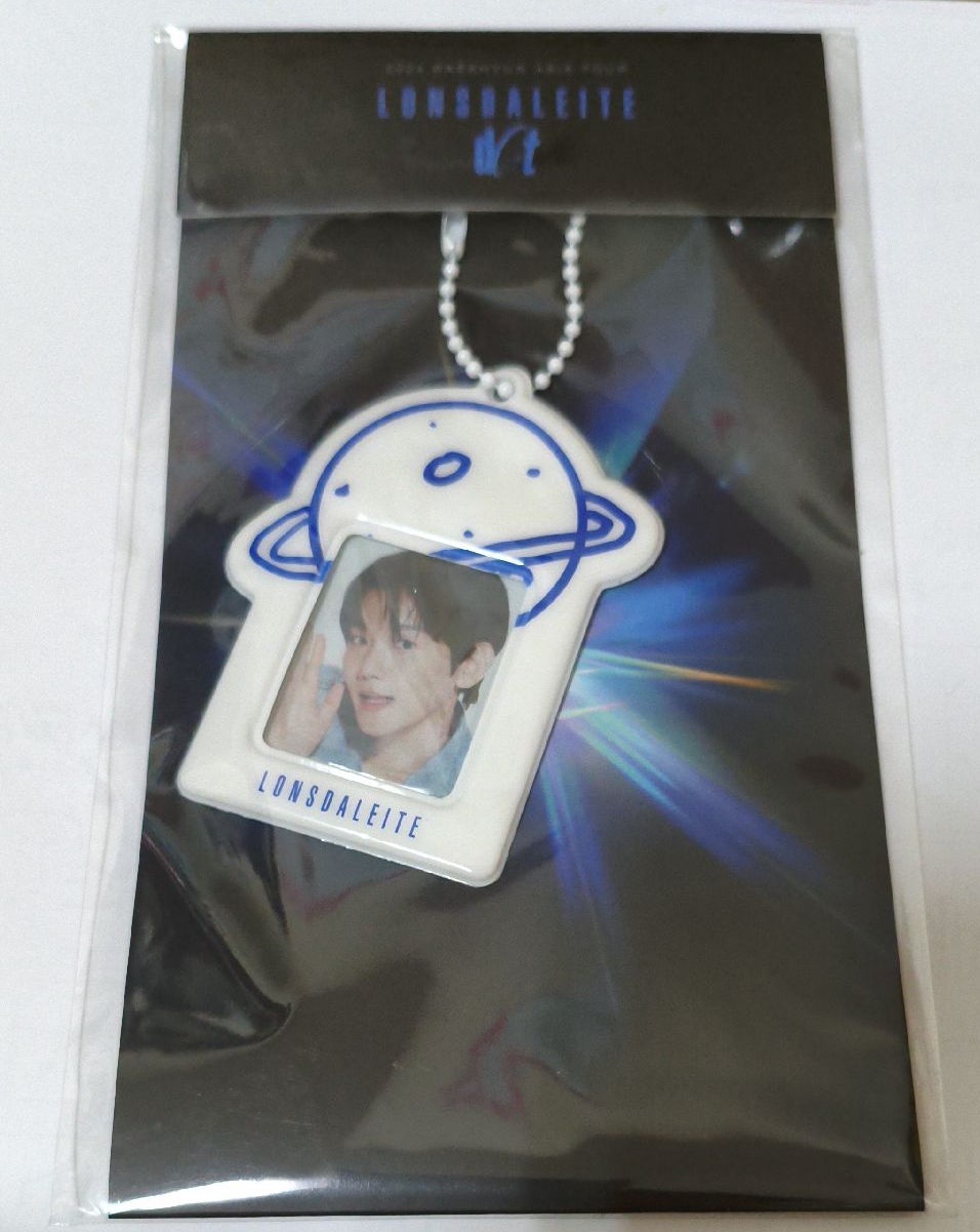 伯賢 | 證件照組 | 2024/2025 | 💛