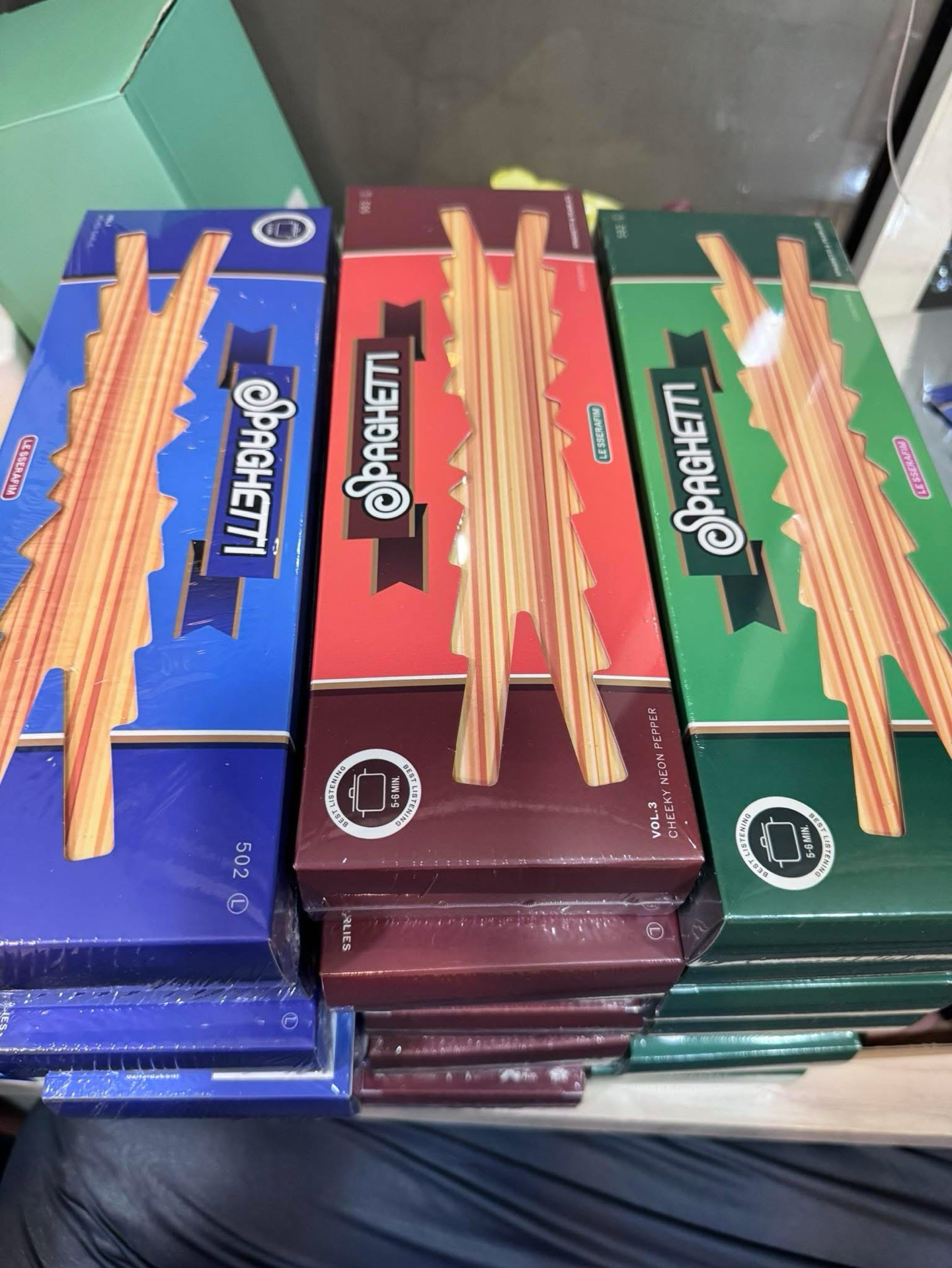 LE SSERAFIM SPAGHETTI PB未拆專