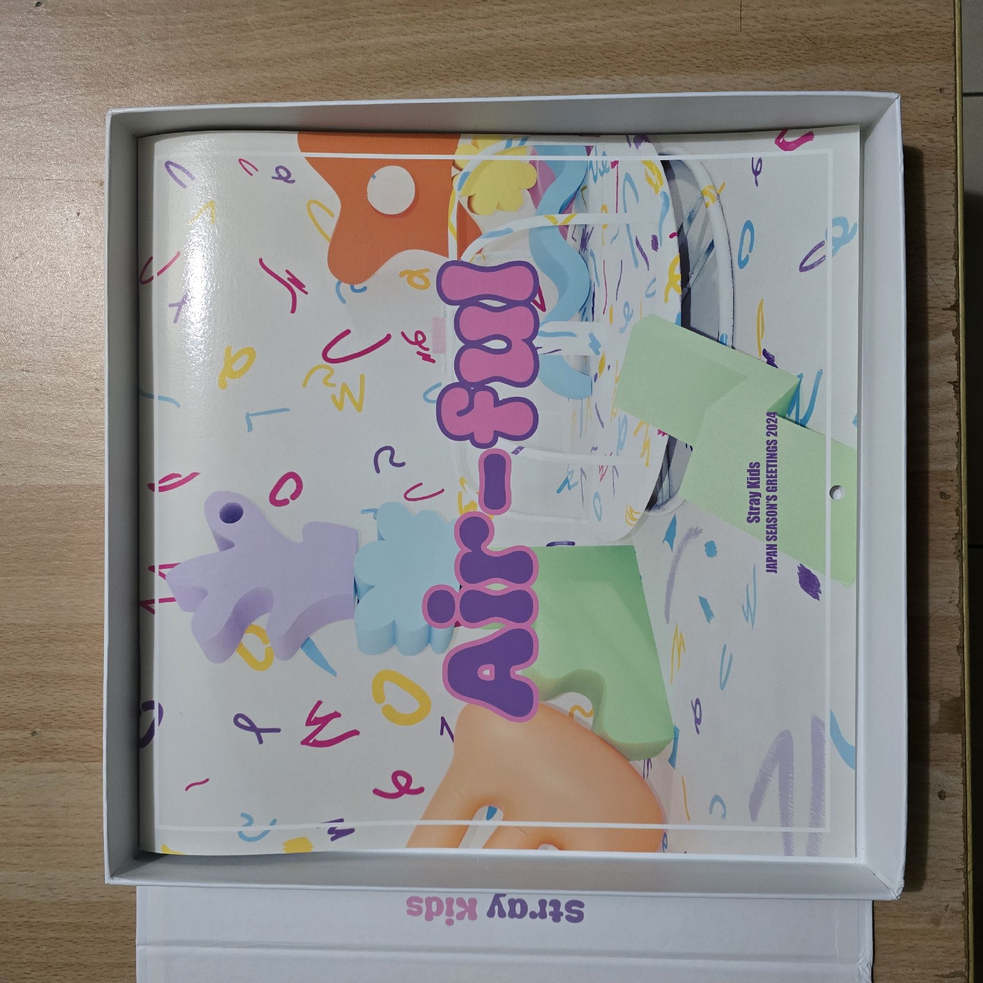 Stray Kids 2024 Air-Ful 日本年曆(零散內容物)