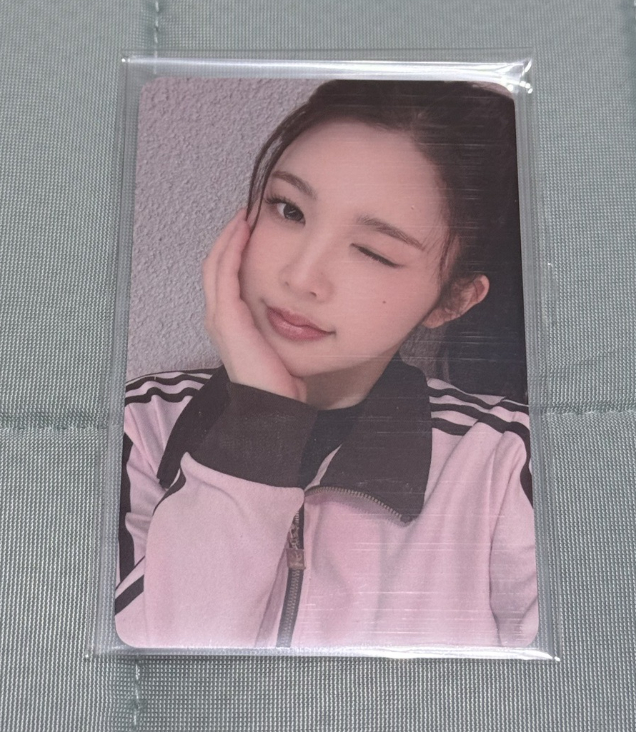 H2H 251110 EL1.0簽售特典卡