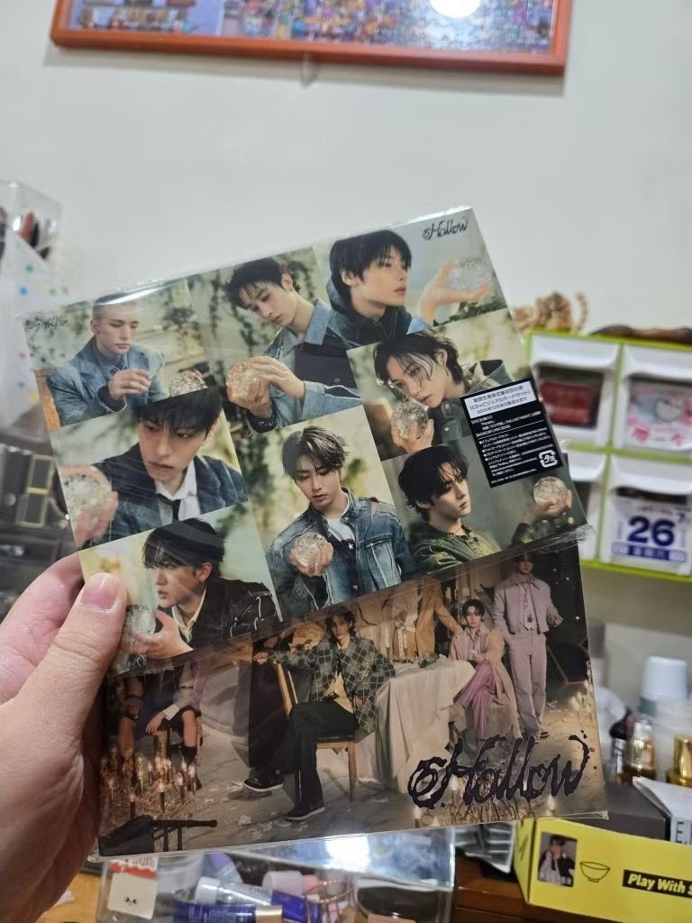 Stray Kids 日專Hollow空專