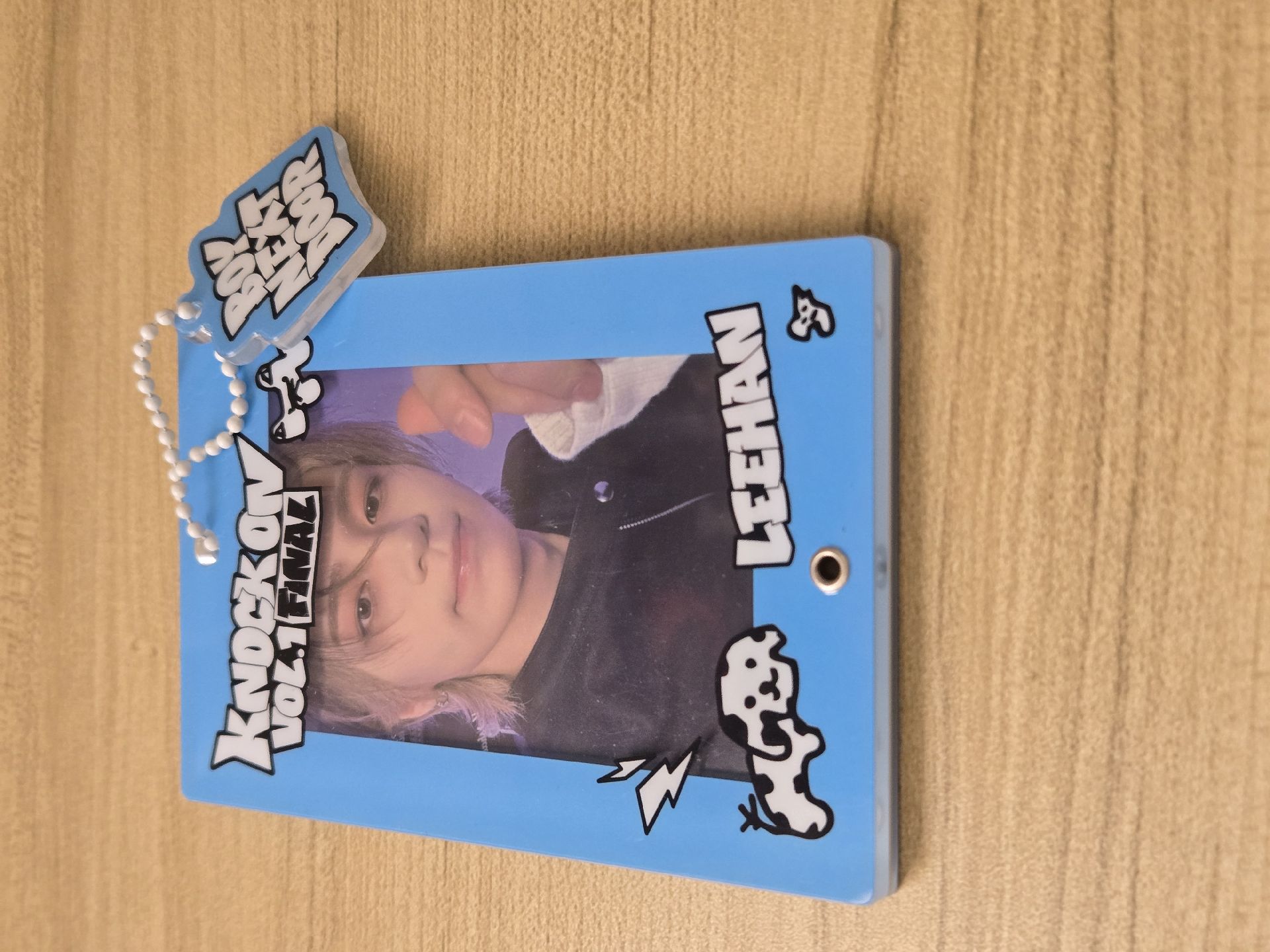 KNOCK ON FINAL 壓克力卡套+小卡