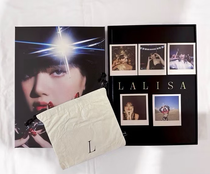 BLACKPINK LALISA LISA特別寫真書 已拆全專