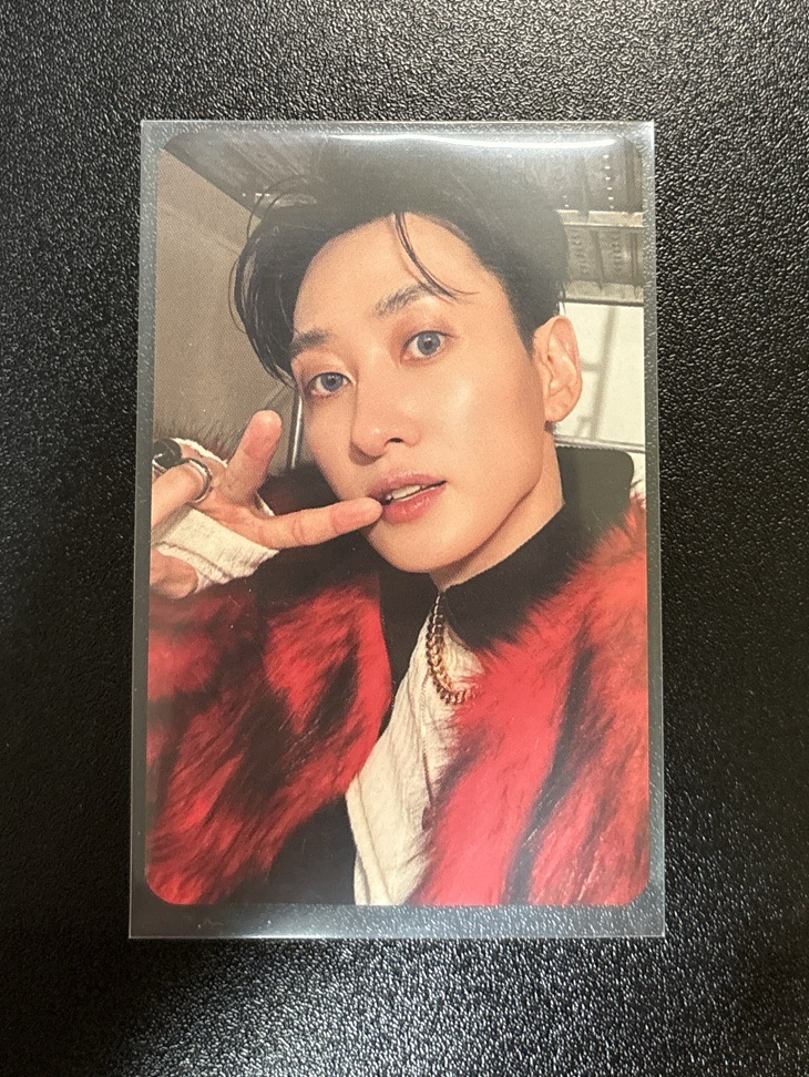 EXPLORER solo 專卡 銀赫 李赫宰