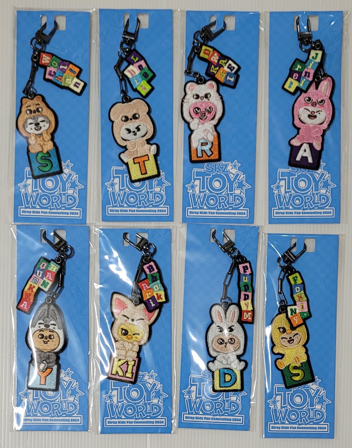 TOY WORLD字母鑰匙圈