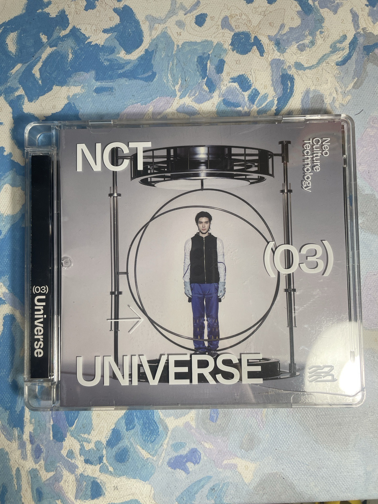 hendery（正面右下角有裂痕）