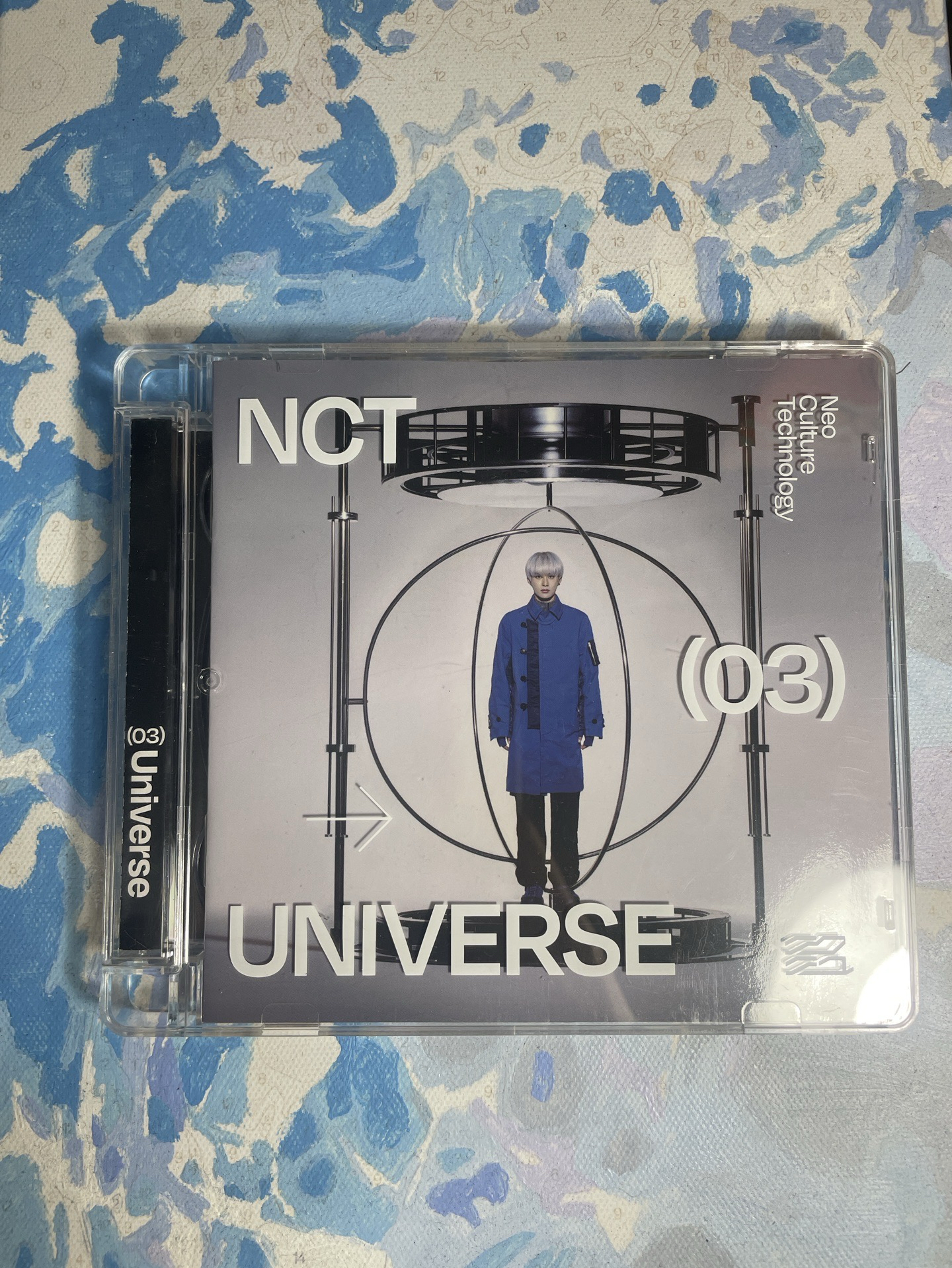 jungwoo（背面左下角有裂痕）