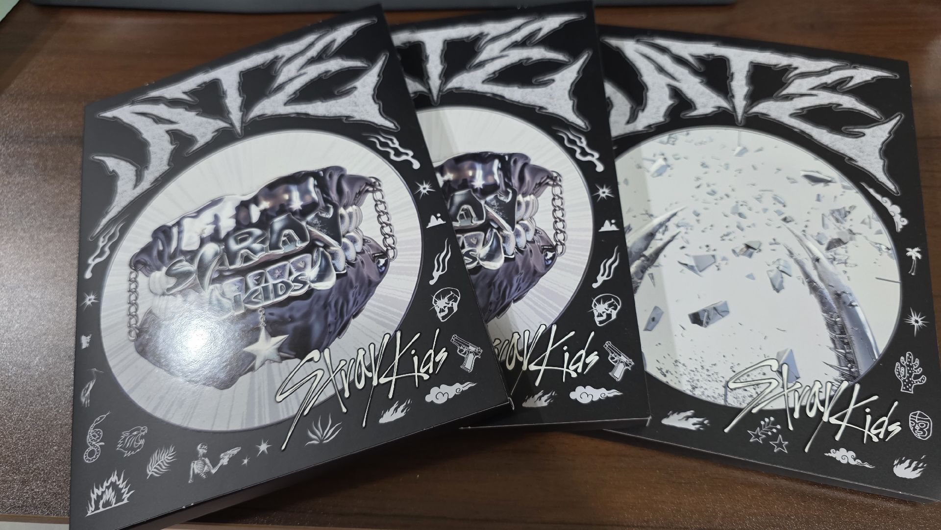 ATE 專輯 空專(無小卡 不含貼紙)