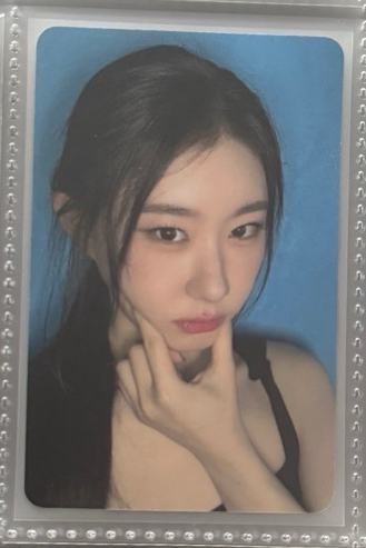 GOLD 捏臉中背領