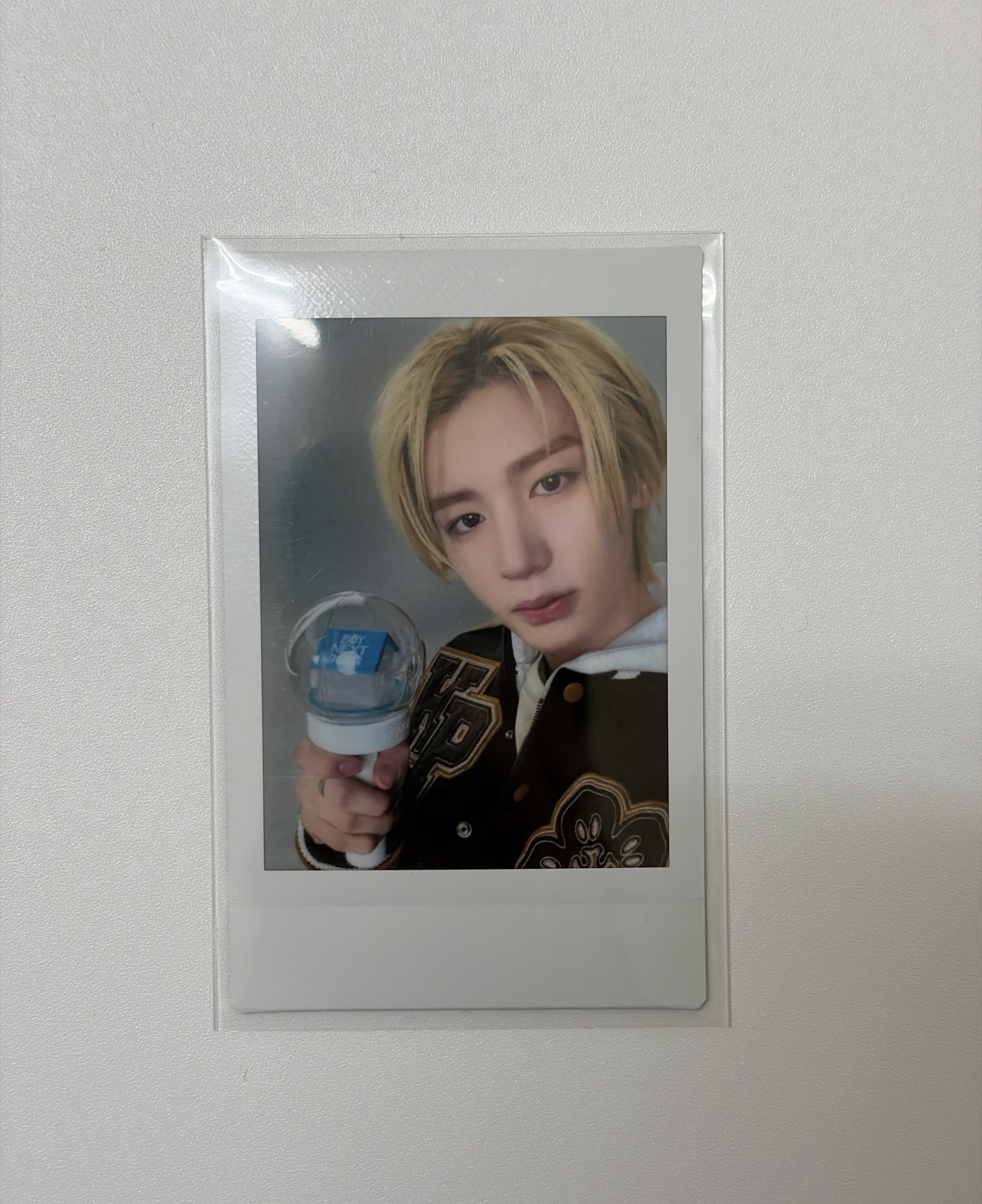 BOYNEXTDOOR 李涵 leehan 日巡拍立得5 手燈