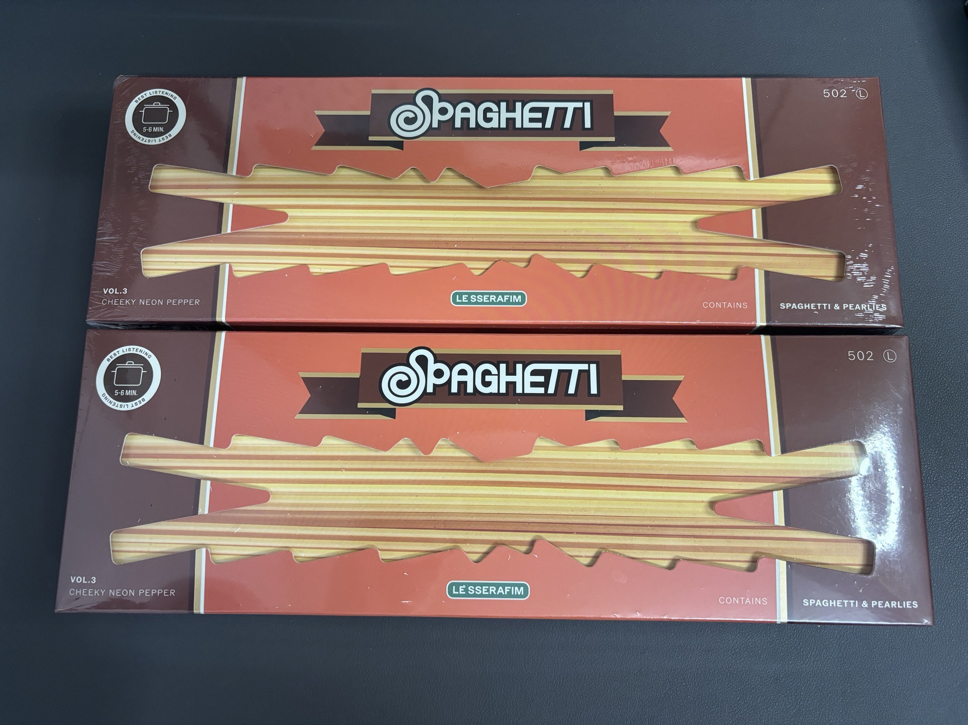 LESSERAFIM 未拆專