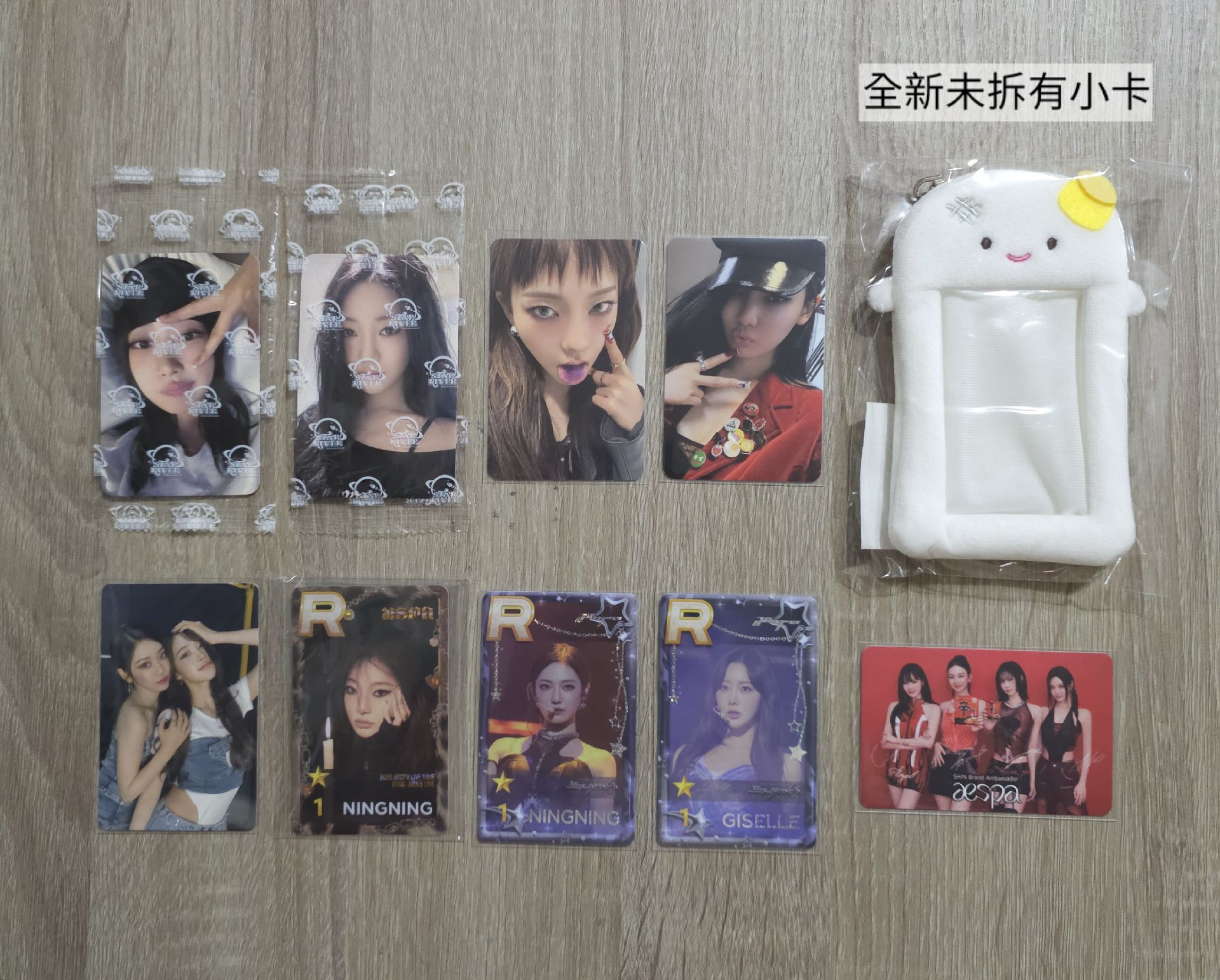 整圖售 全新 冬雪人卡套含綁物