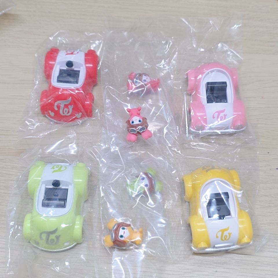 Lovely車車扭蛋 定桃效彩