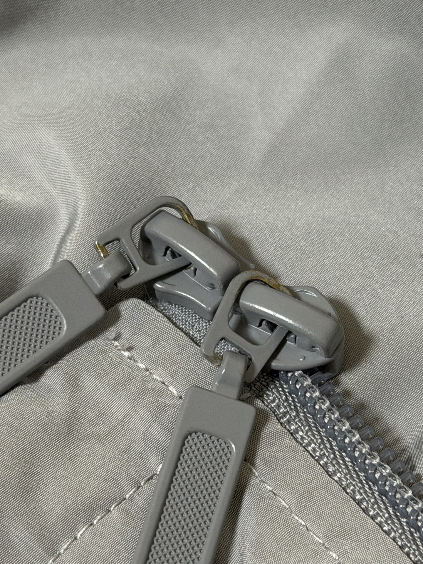  follow again Japan 灰色防曬外套