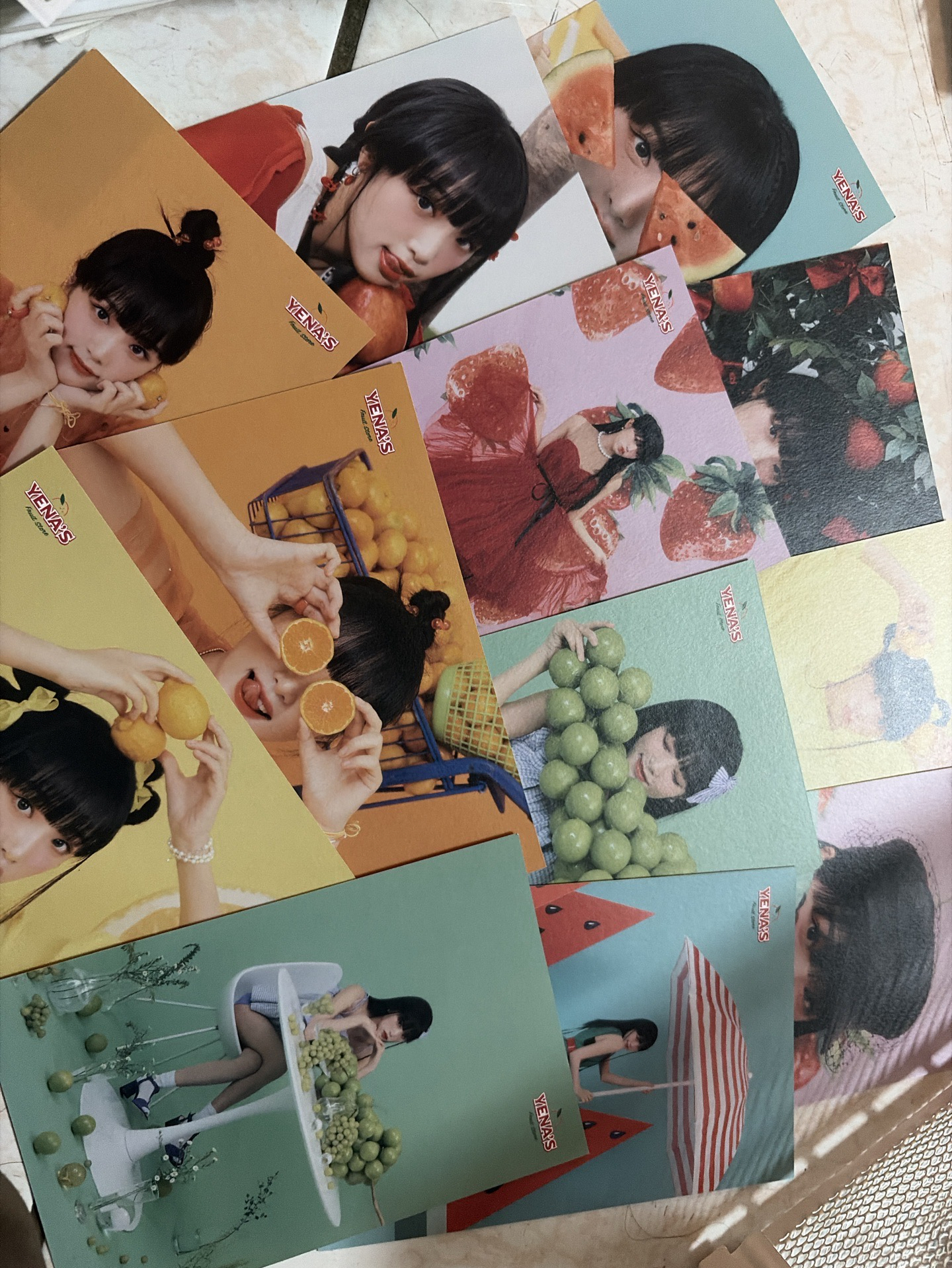 2023年曆的明信片組 配置如圖