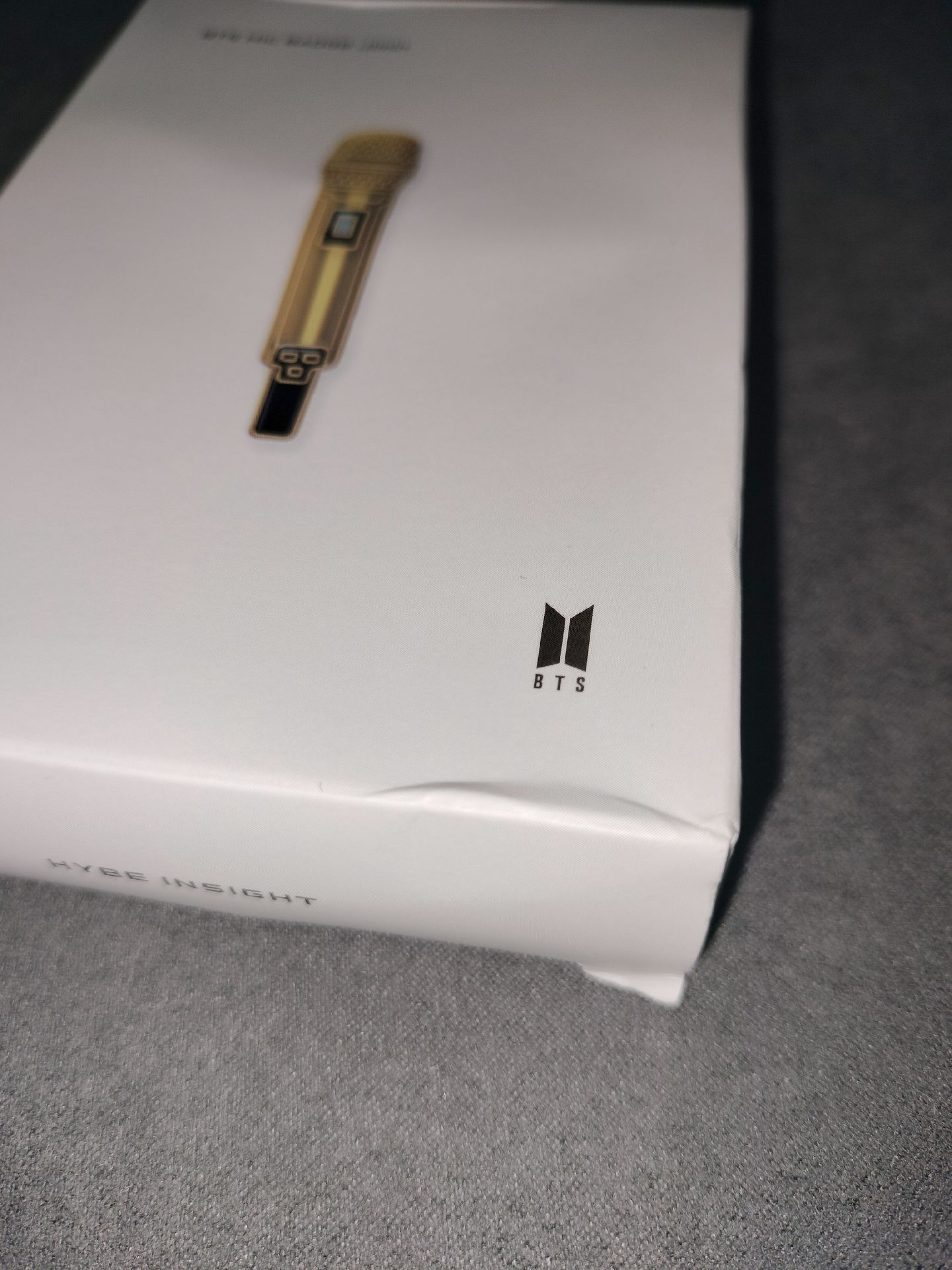 HYBE INSIGHT 麥克風徽章 智旻