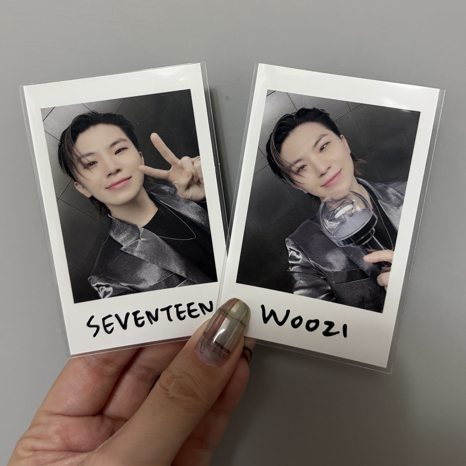 RIGHT HERE WOOZI拍立得 兩張不拆