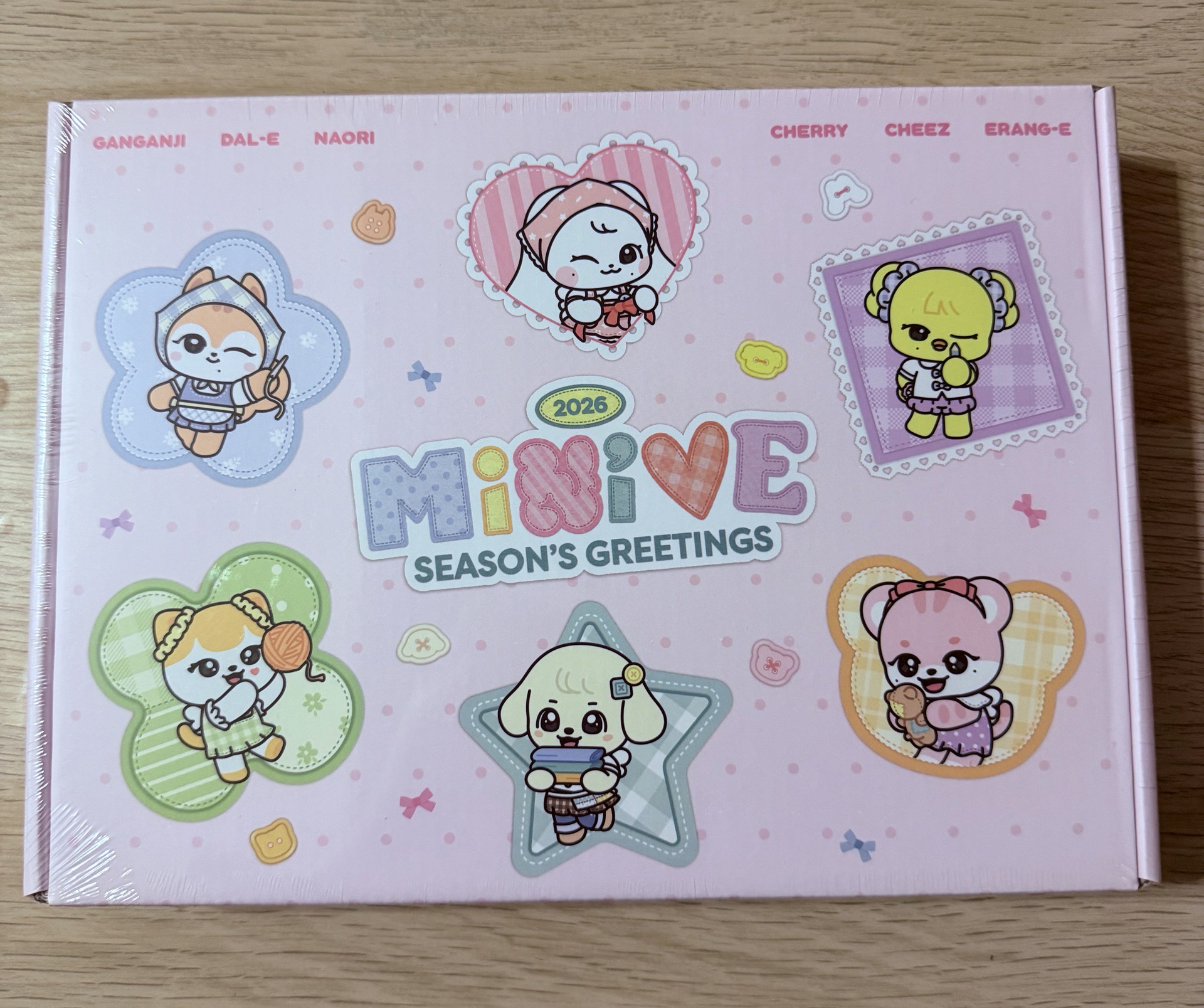 MINIVE '2026 SEASON'S GREETINGS'  年曆 