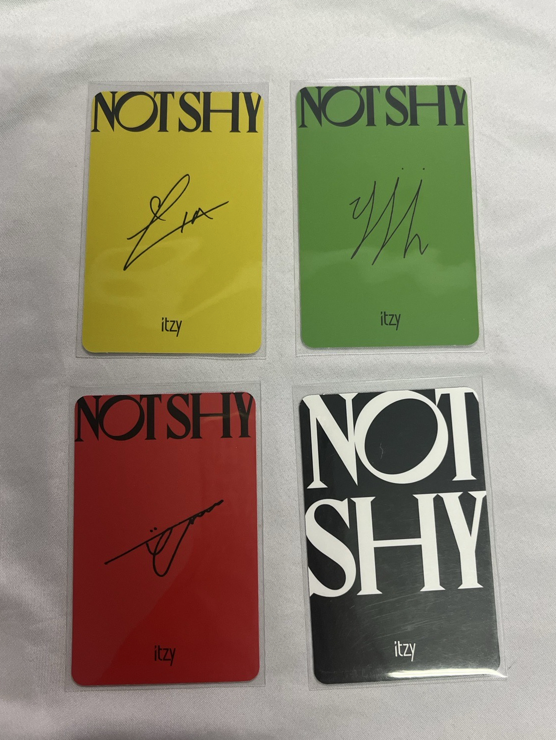 LIA 有娜 留真 NOT SHY 專卡