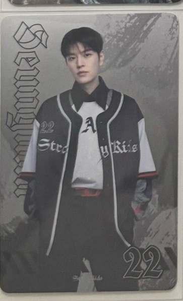 球衣隨機卡-玟（普卡）