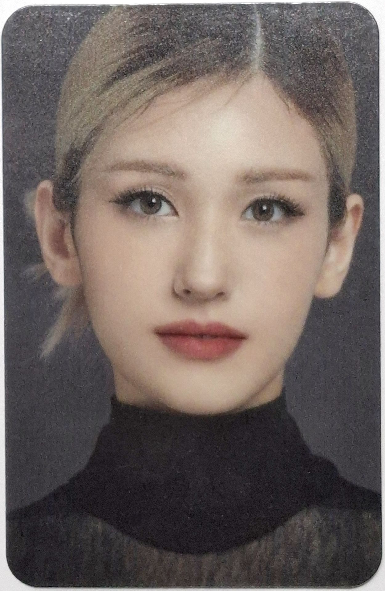 Somi kissme 代言卡