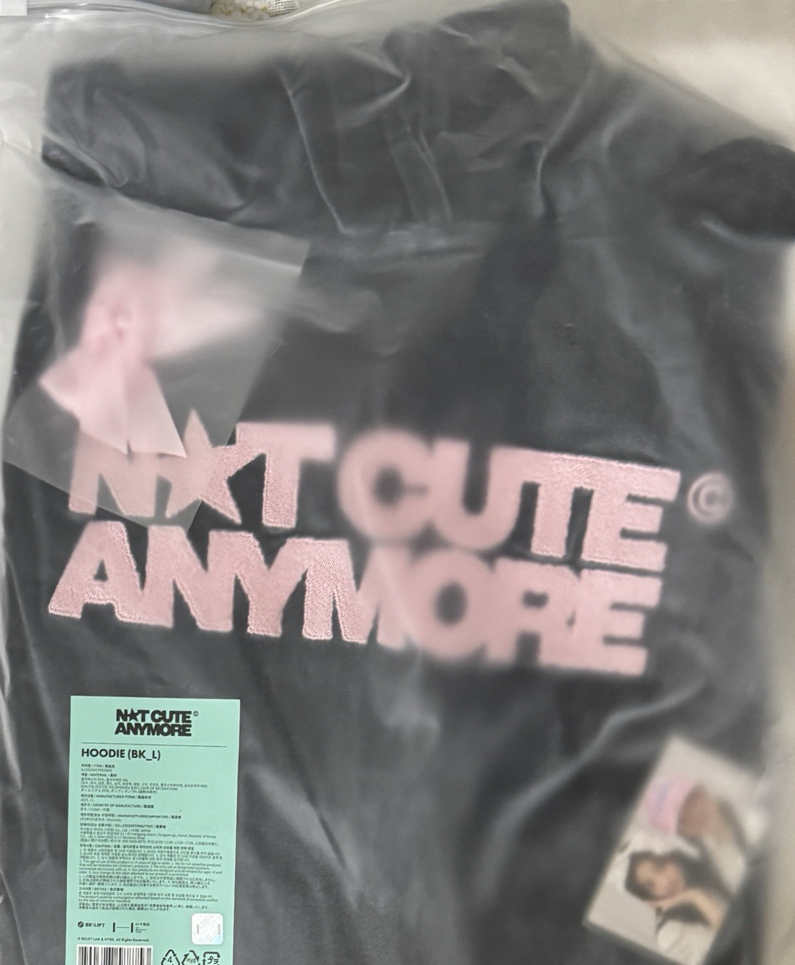 可直拍 標價含綁 不再可愛快閃帽T L size全新未拆含衣服卡