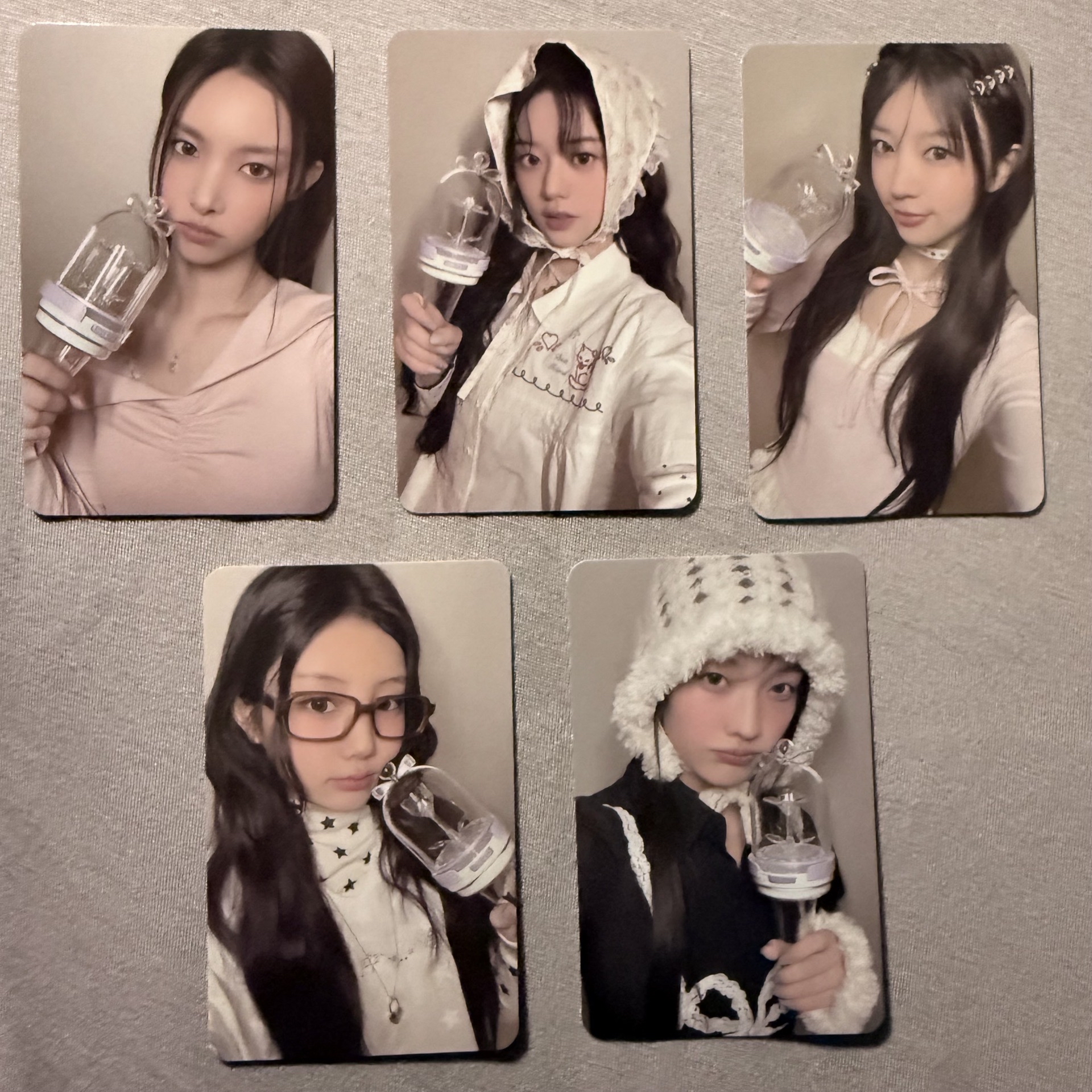 ILLIT LIGHTSTICK 手燈卡一套不拆