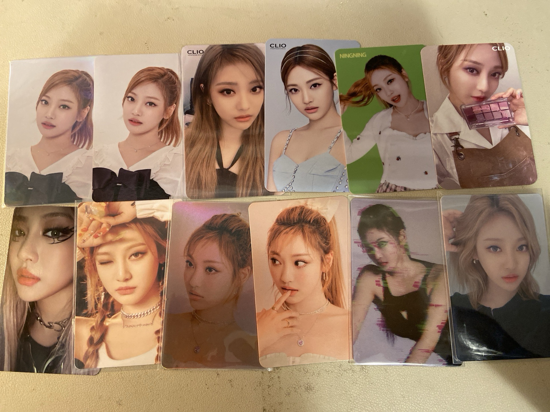 寧藝卓 12張不拆