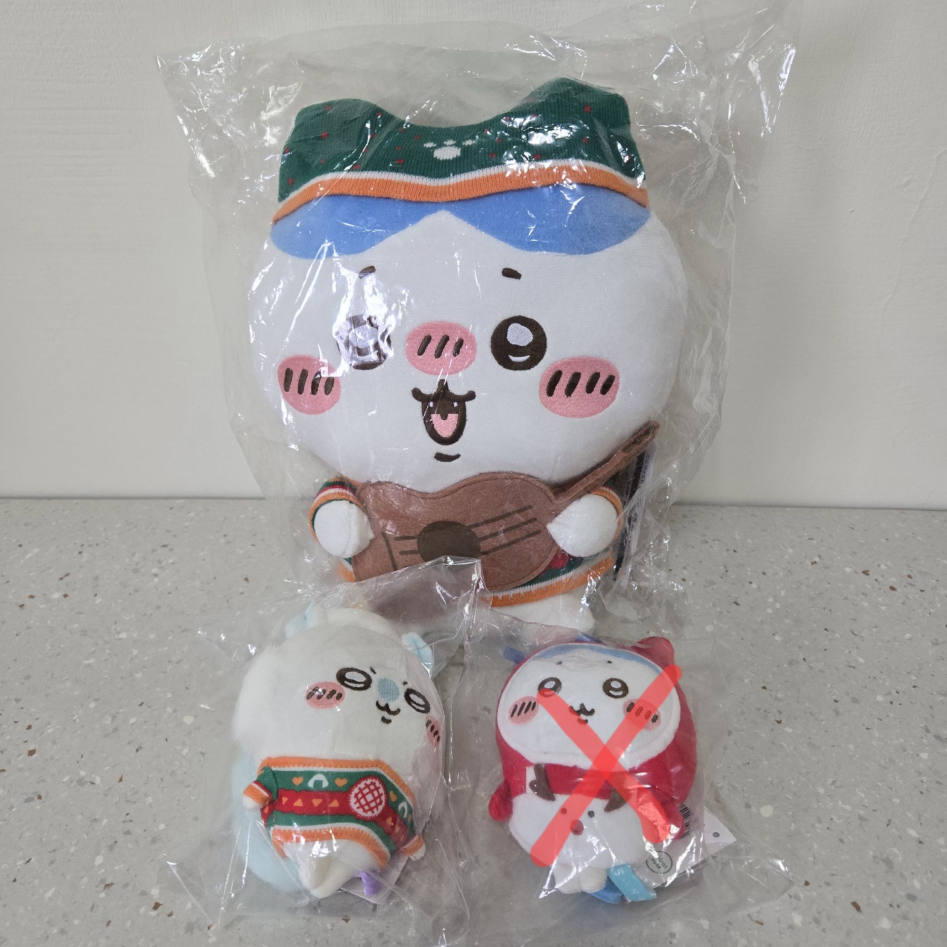 〖吉伊卡哇 × 日本7-11〗エニマイくじ2024 聖誕抽賞 - B賞小八/D賞小桃