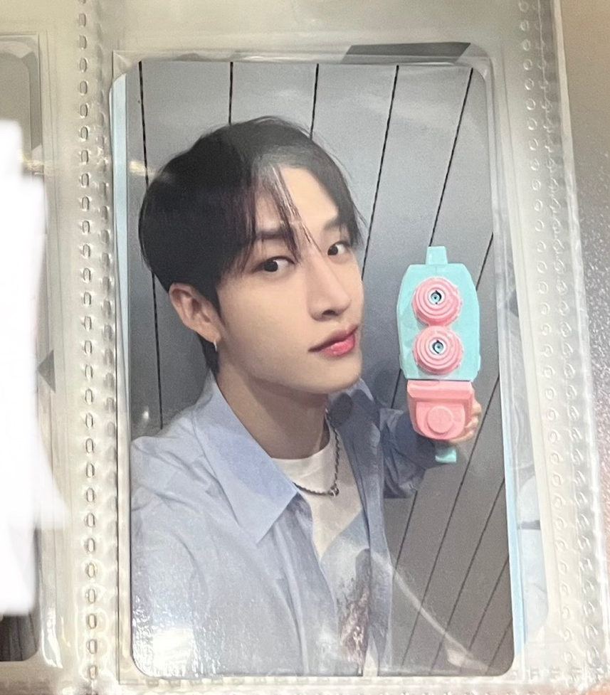 skz方燦特典 水槍卡 閃卡 karma 銀髮 捧臉