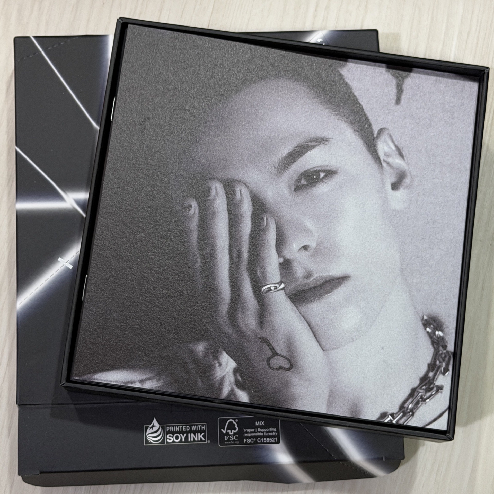 Vernon 正五克拉盤空專