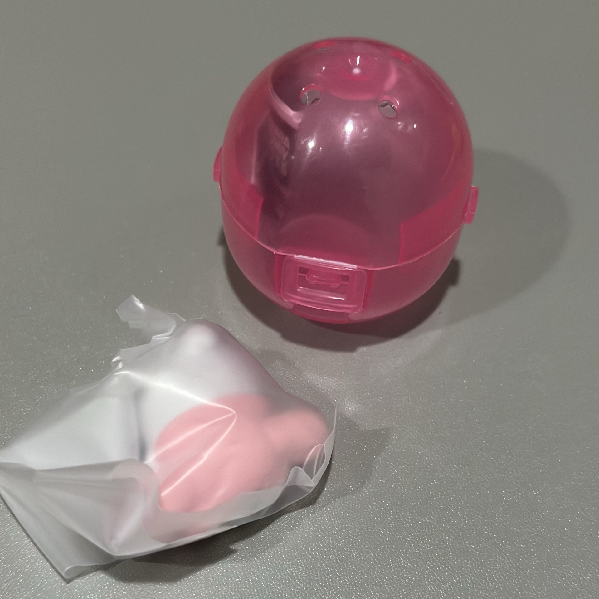 臉頰趴睡扭蛋 美樂蒂