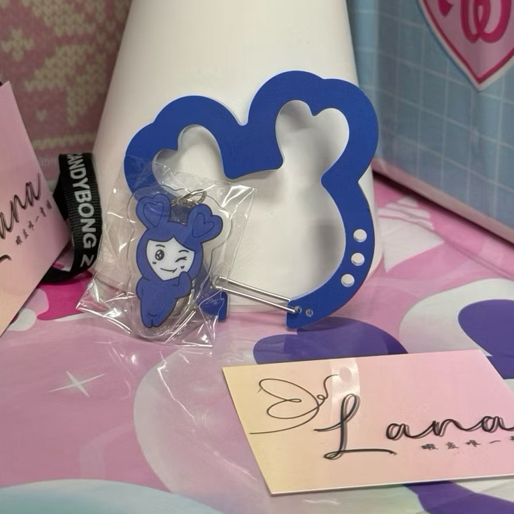 TWICE 10週年週邊 隨機壓克力吊飾 隨機登山扣 子瑜款一組