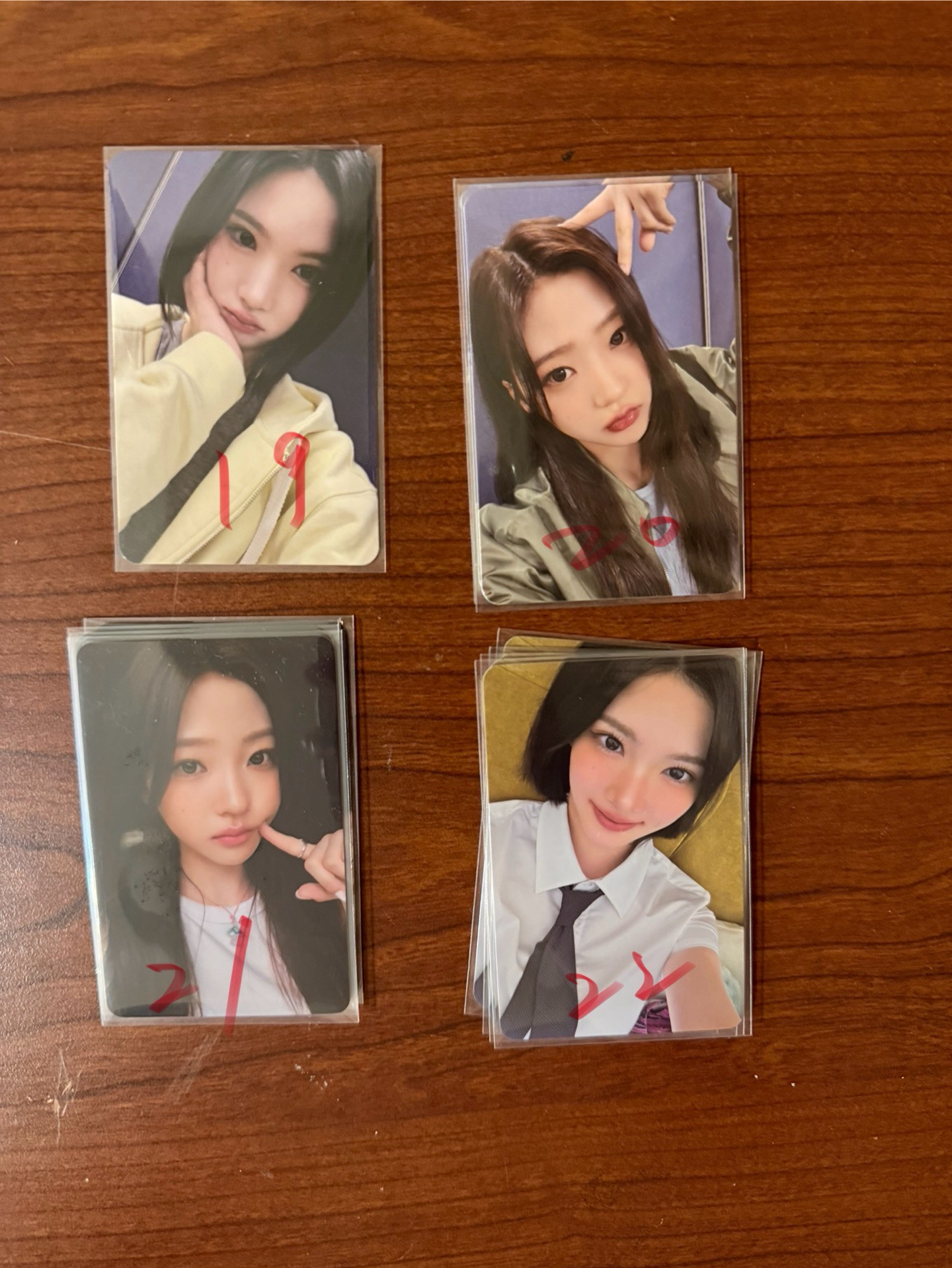 stella、Jiwoo小卡