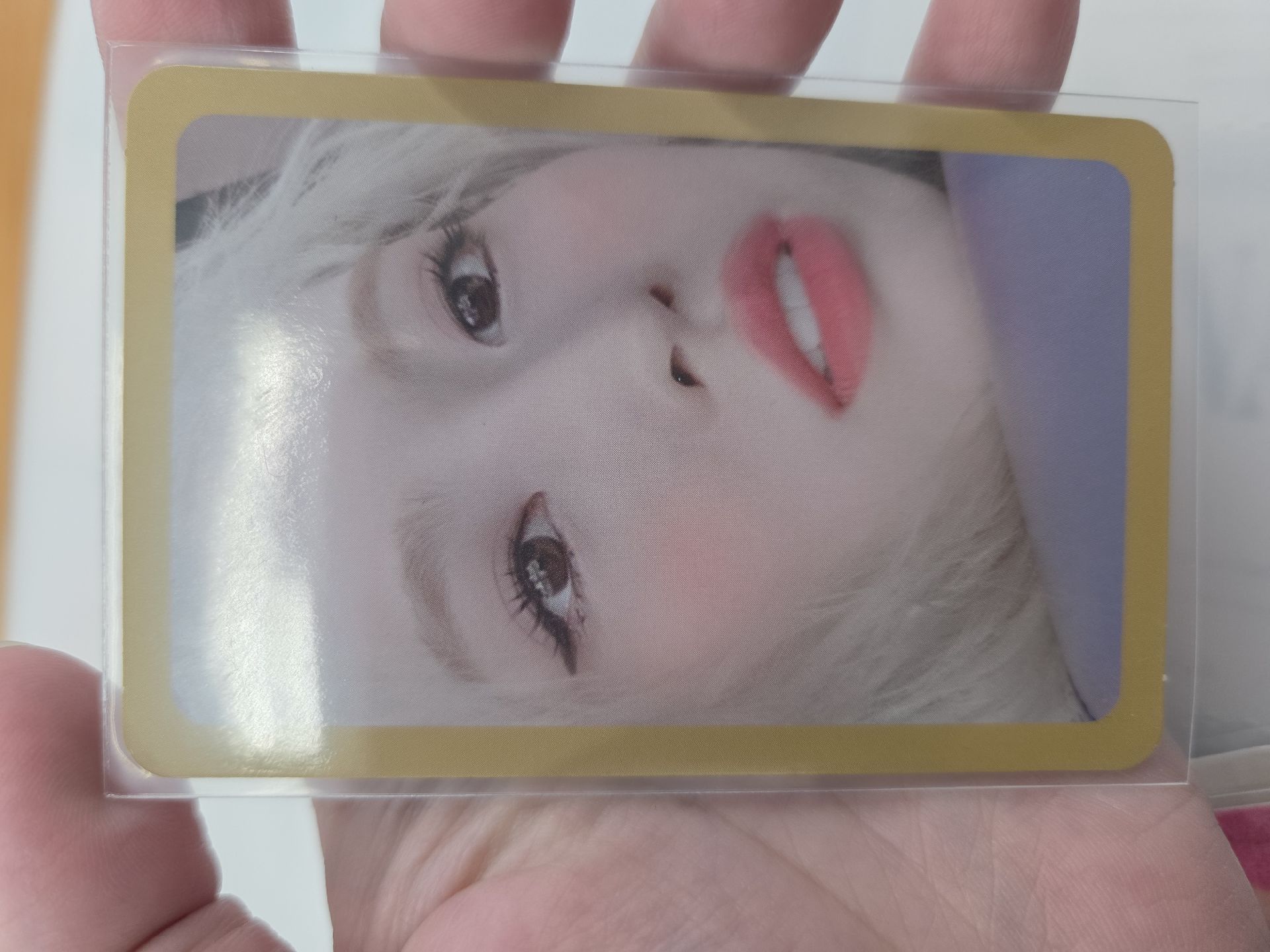 MORE & MORE 專卡黃框 