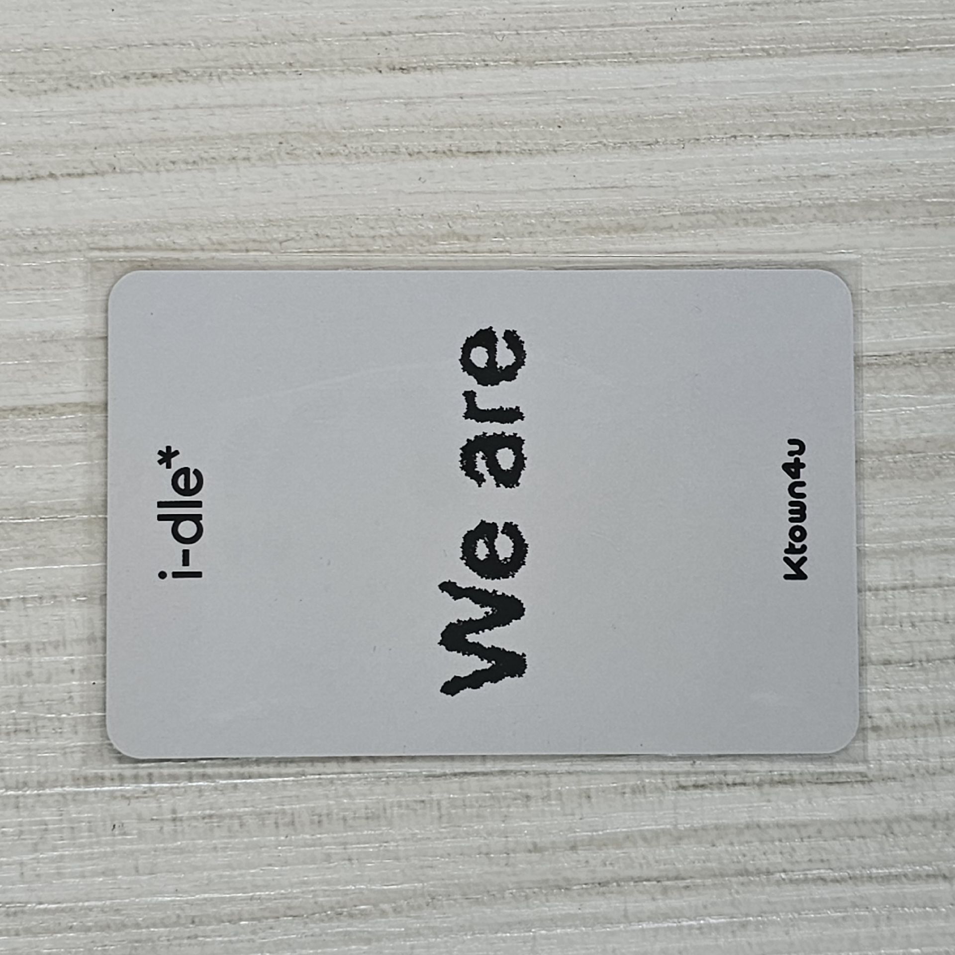 I-DLE K4雨琦 *有損請自行看圖三 可接受再下單