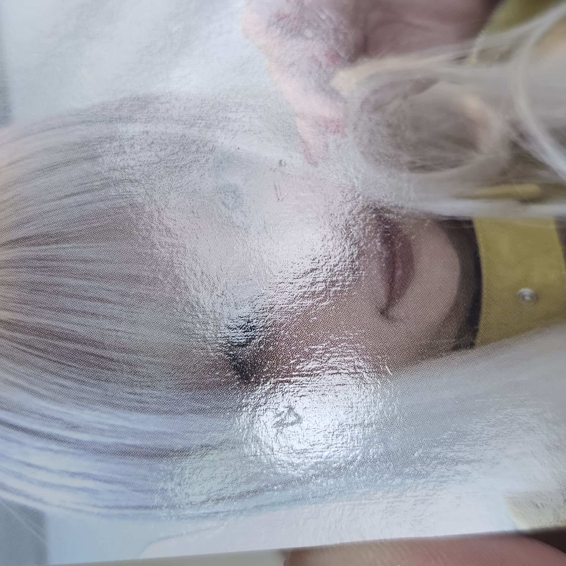 I-DLE K4雨琦 *有損請自行看圖三 可接受再下單