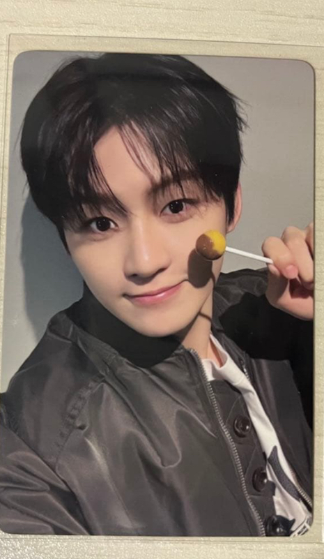 TWS yzy5.0 韓志薫棒棒糖