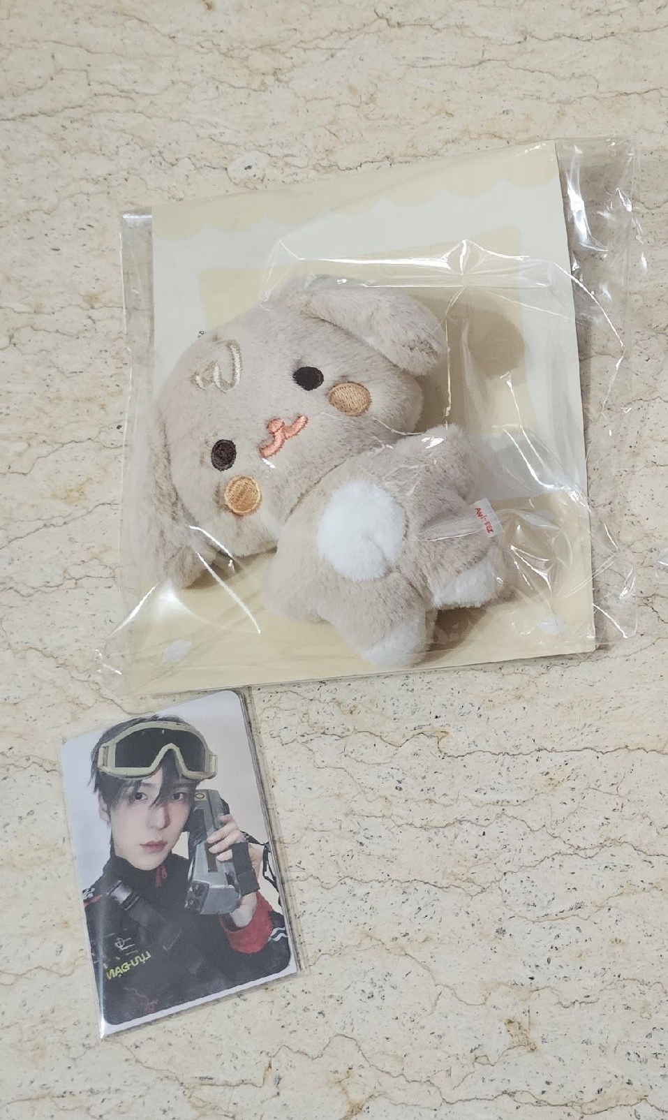 潤豆豆眼娃含卡